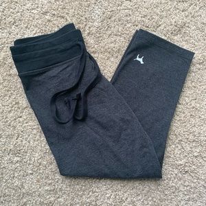 PINK Victoria’s Secret Yoga Capris